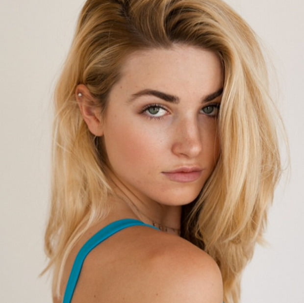 Sfw babes! caliente
 #94040273