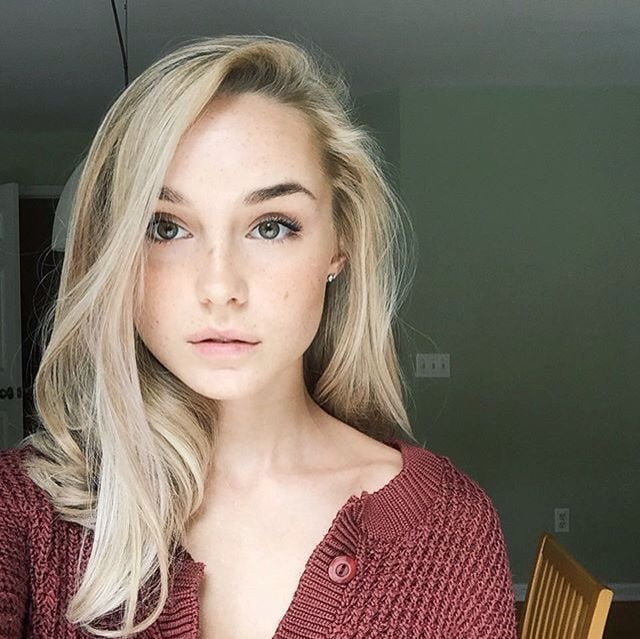 Sfw babes! caliente
 #94040385