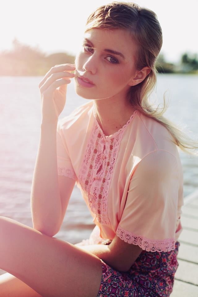 Sfw babes! caliente
 #94040991