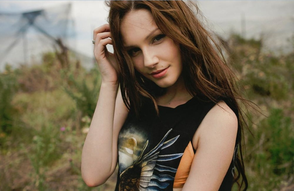 Sfw babes! caliente
 #94041089