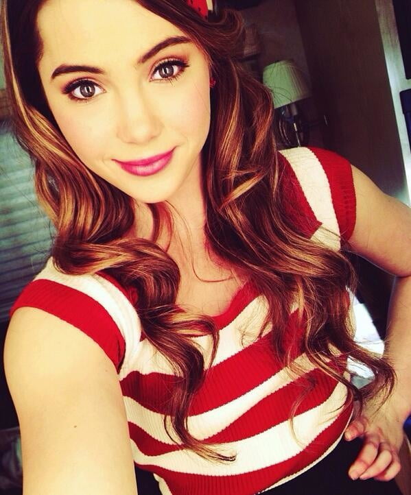 Sfw babes! caliente
 #94041225