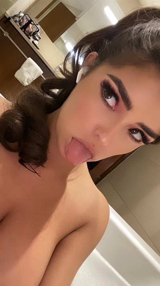 Celebs and and their dirty Tongues #105468355