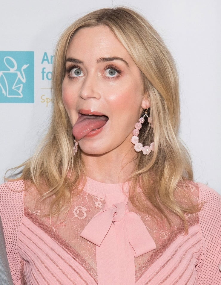 Celebs and and their dirty Tongues #105469647