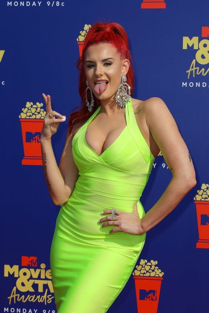 Celebs and and their dirty Tongues #105469864