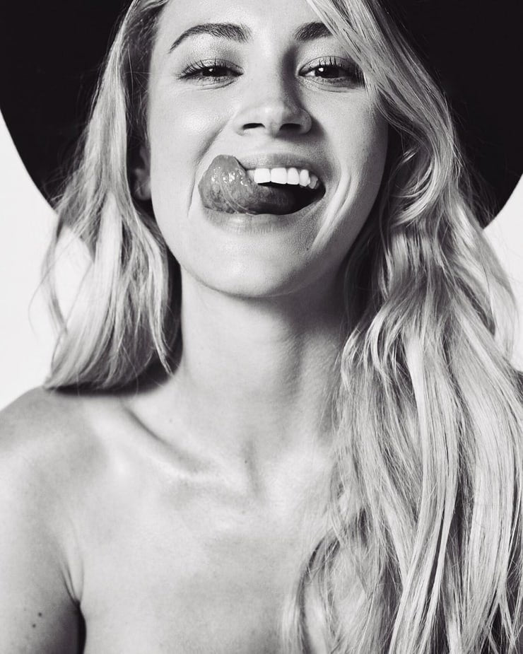 Celebs and and their dirty Tongues #105470145