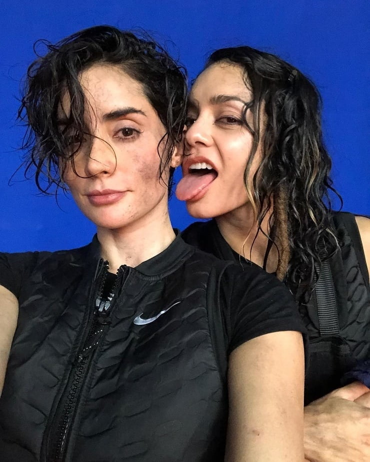 Celebs and and their dirty Tongues #105470334