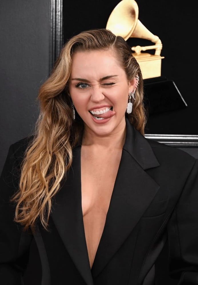Celebs and and their dirty Tongues #105470518
