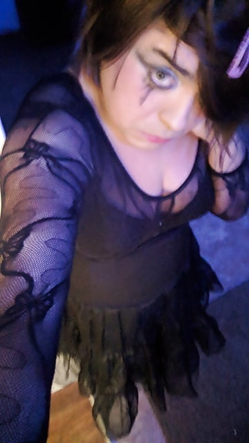 Sexy Gothic ts
 #106659842