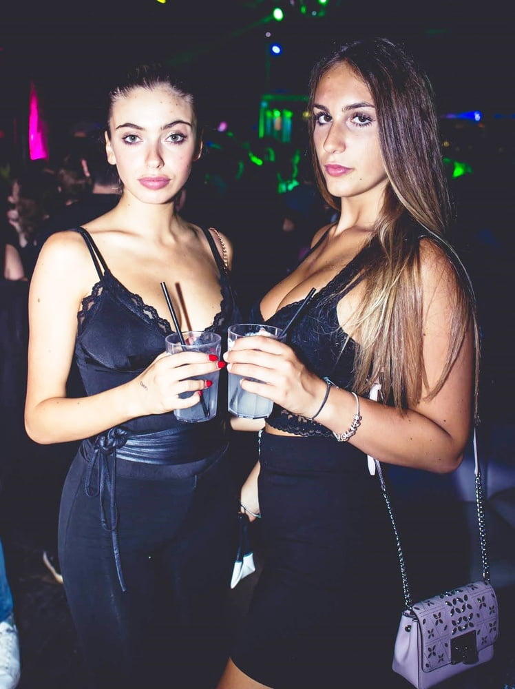 Girls partying in club - Paris #93 #96407495