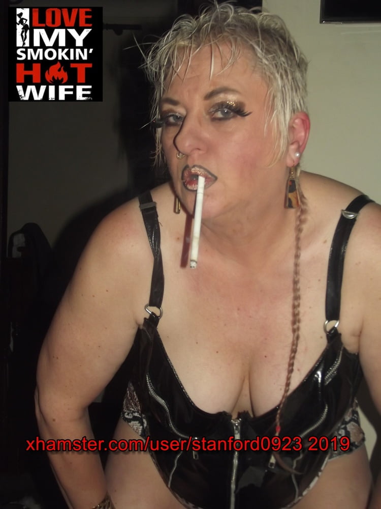 Meine rauchend heiße Schlampe Frau
 #106719556