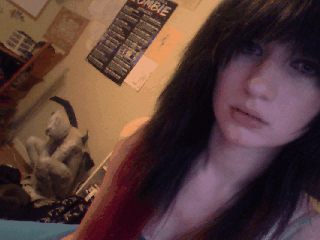 唇を噛む
 #91121369