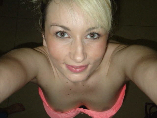 Justine milf french slut from lorient
 #79938441