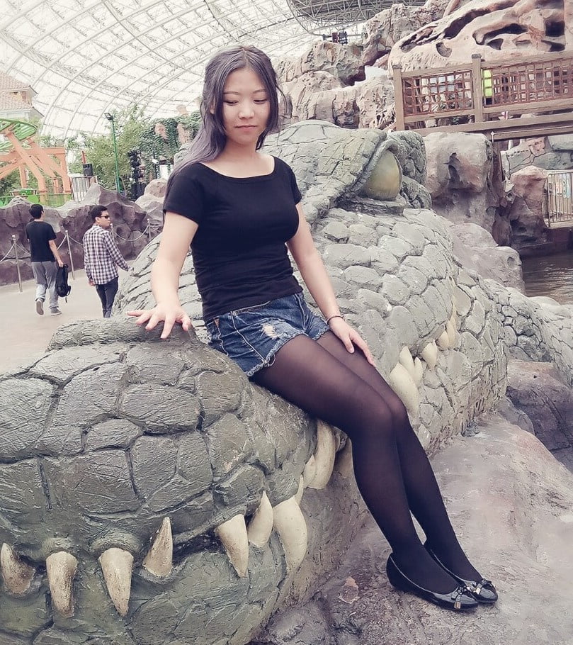 Asian Wives &amp; GFs in Pantyhose Part 2 of 2 #94001959