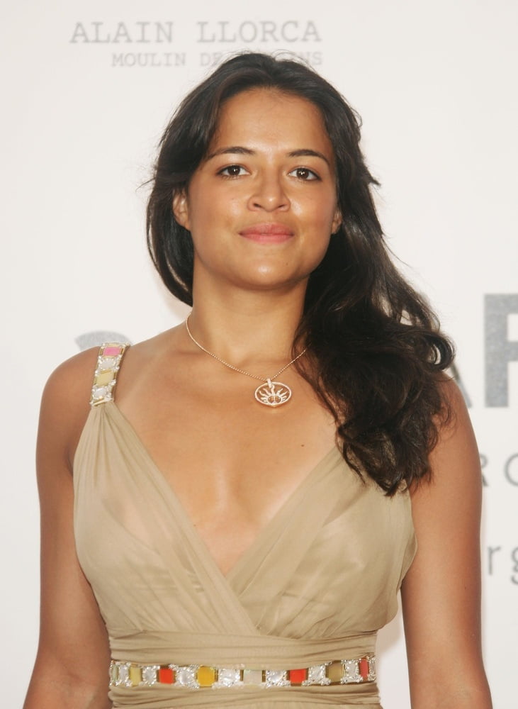 Sexy Celebs: Michelle Rodriguez #93921083