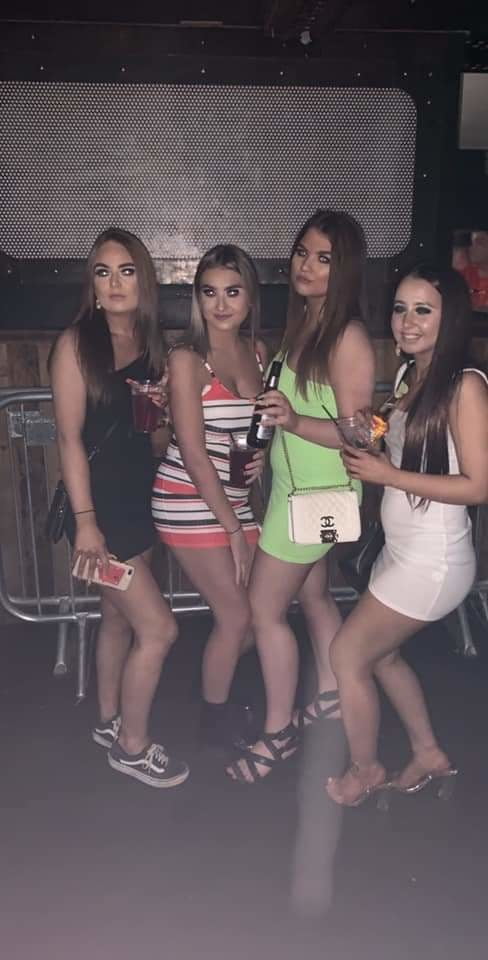 Sexy irisches Mädchen aus Belfast
 #101229642