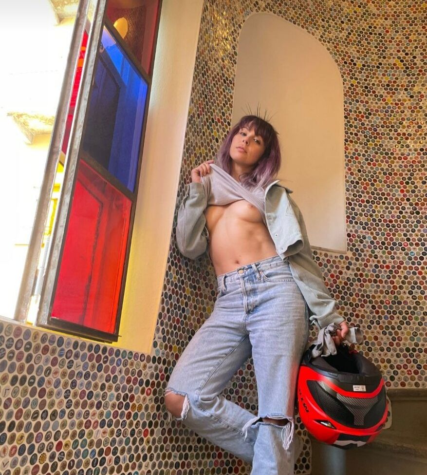 Ariel Rebel desnuda #107941995