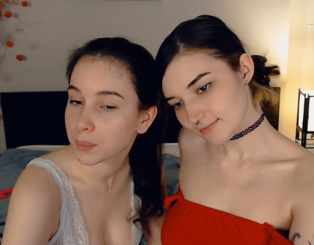 Webcam Lesbian #89928966