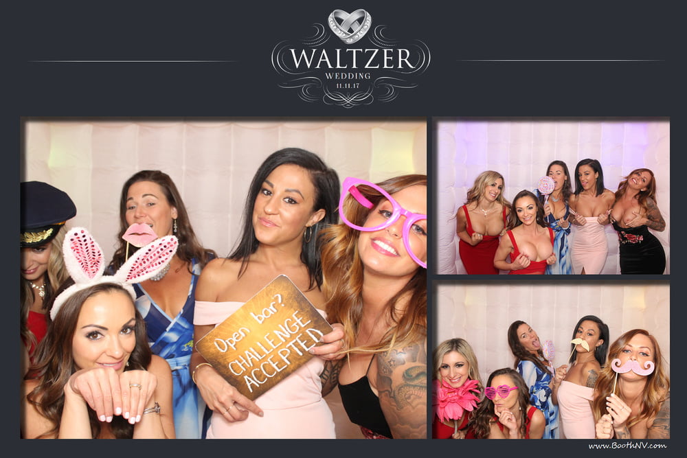 Photobooths #87937611