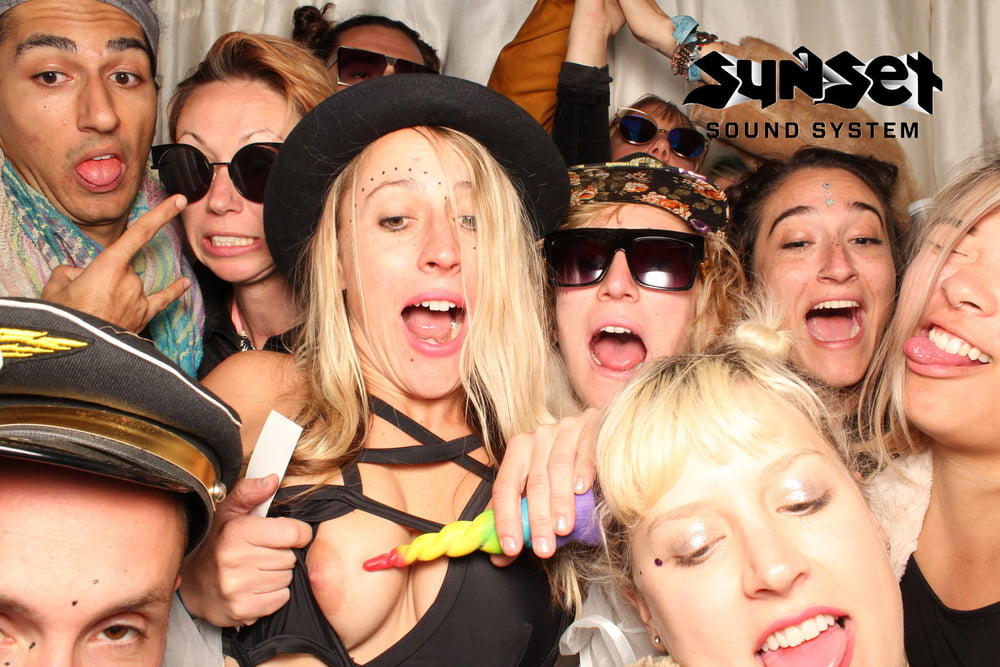 Photobooths #87937667