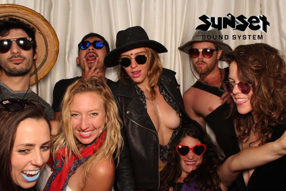 Photobooths #87937688