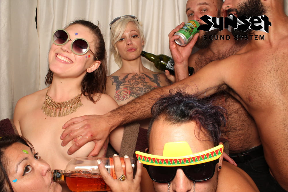 Photobooths #87937711