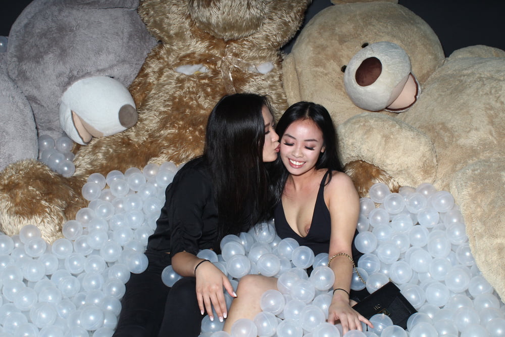 Photobooths #87937730