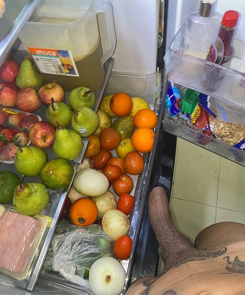 Laura Saenz desnuda #109010640