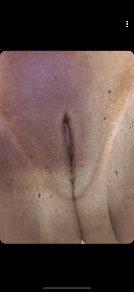 ランダムなティンダー・スラット
 #102059937