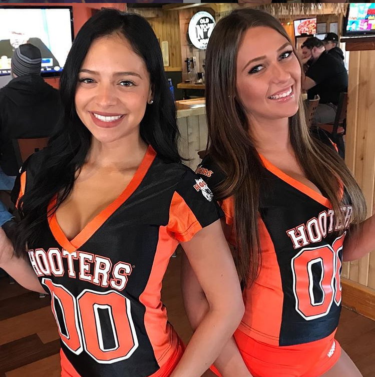 Former Hooters Employee From Connecticut #82034801