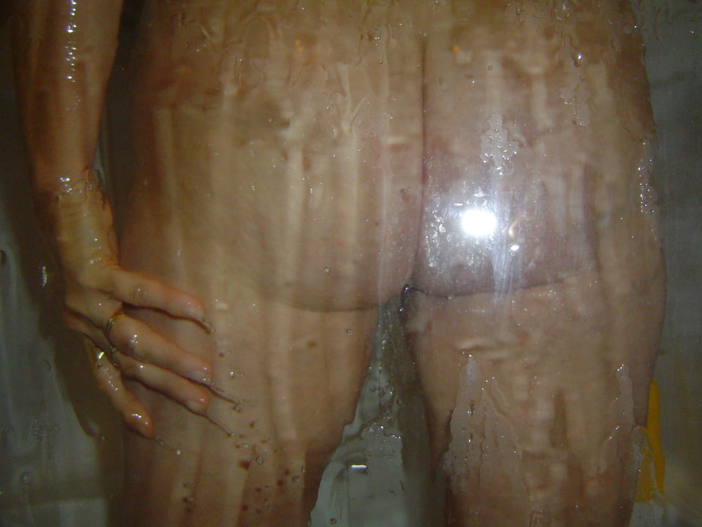 Maman a la salle de bain #90061420