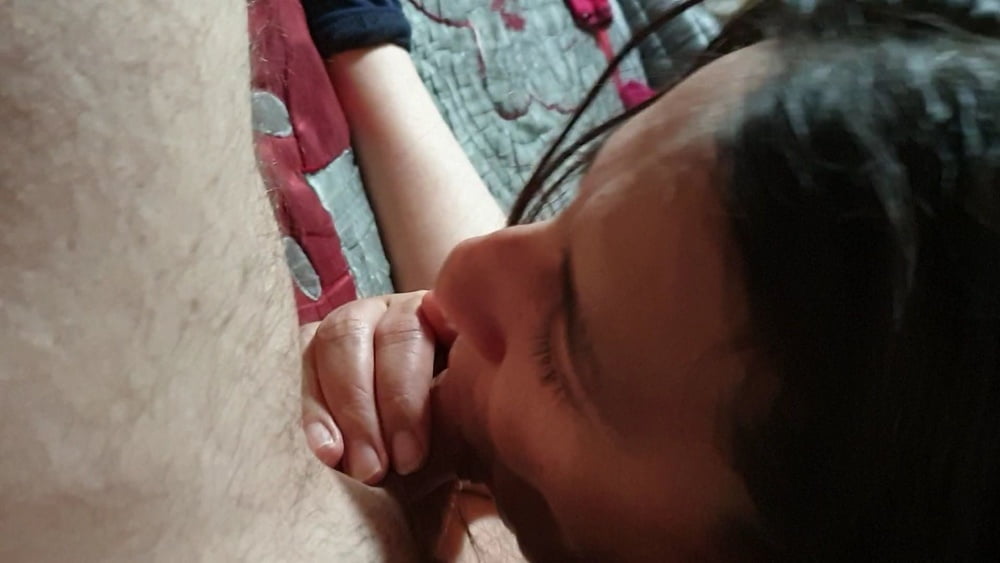 Pipe avec deepthroat  elle l avale entiere comme une deesse #101154755