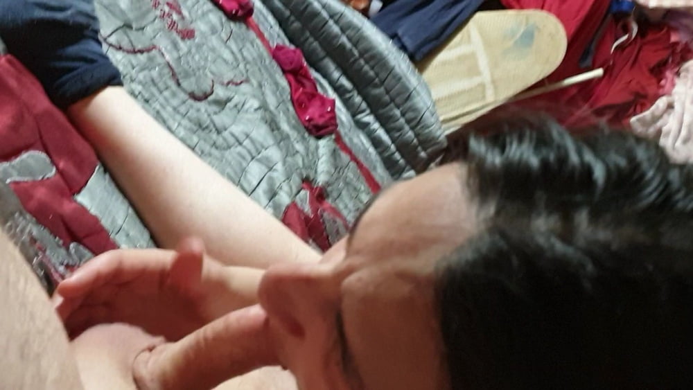 Pipe avec deepthroat  elle l avale entiere comme une deesse #101154794