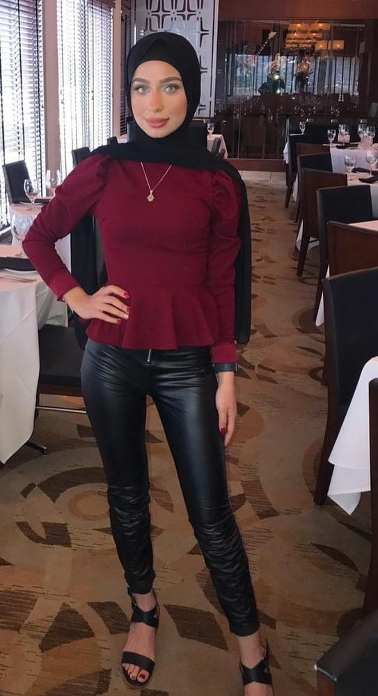 Kopftuchschlampen 2
 #90966310