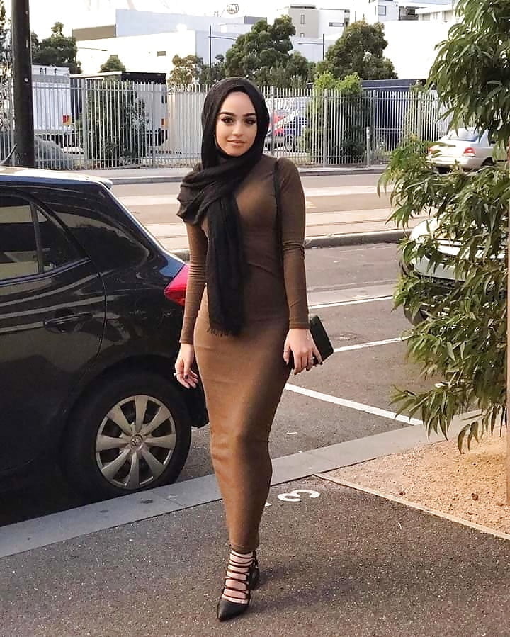 Kopftuchschlampen 2
 #90966314