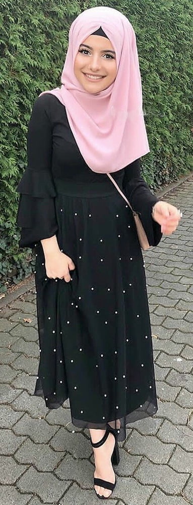 Kopftuchschlampen 2
 #90966355