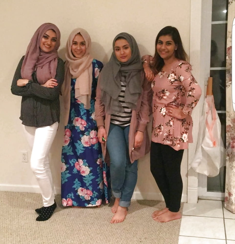 Kopftuchschlampen 2
 #90966367