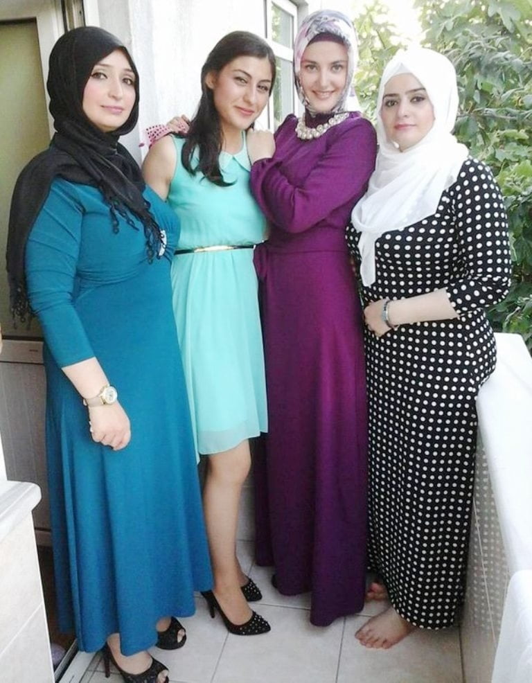 Kopftuchschlampen 2
 #90966371