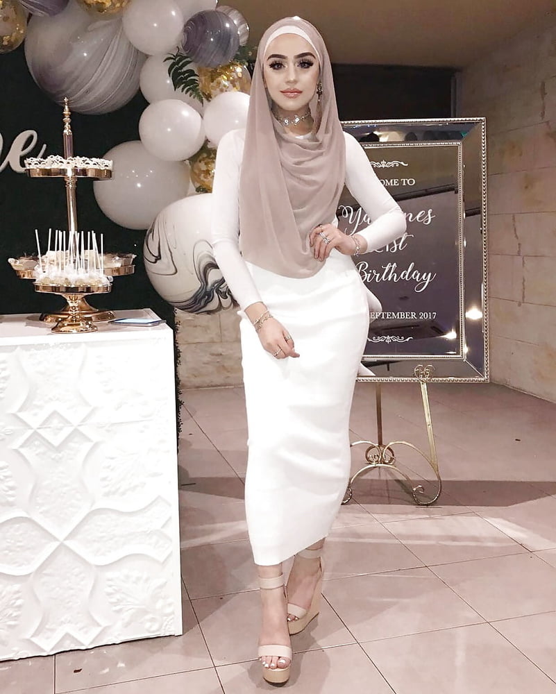 Kopftuchschlampen 2
 #90966375