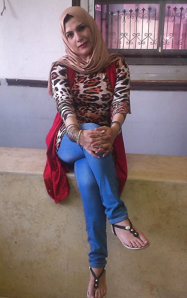 Kopftuchschlampen 2
 #90966394