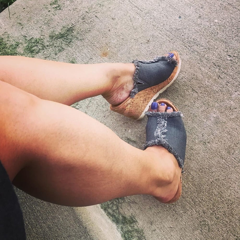 Piedi da zoccola 3 #89224968
