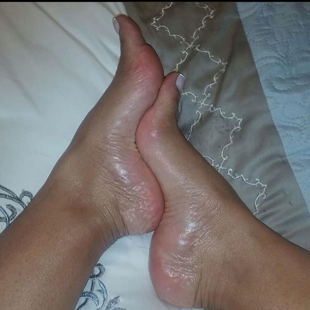 Piedi da zoccola 3 #89224995