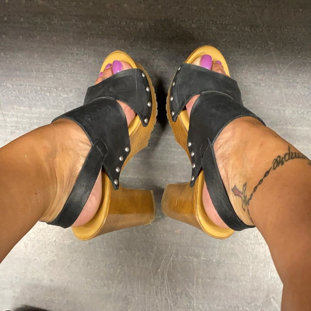 Piedi da zoccola 3 #89225091