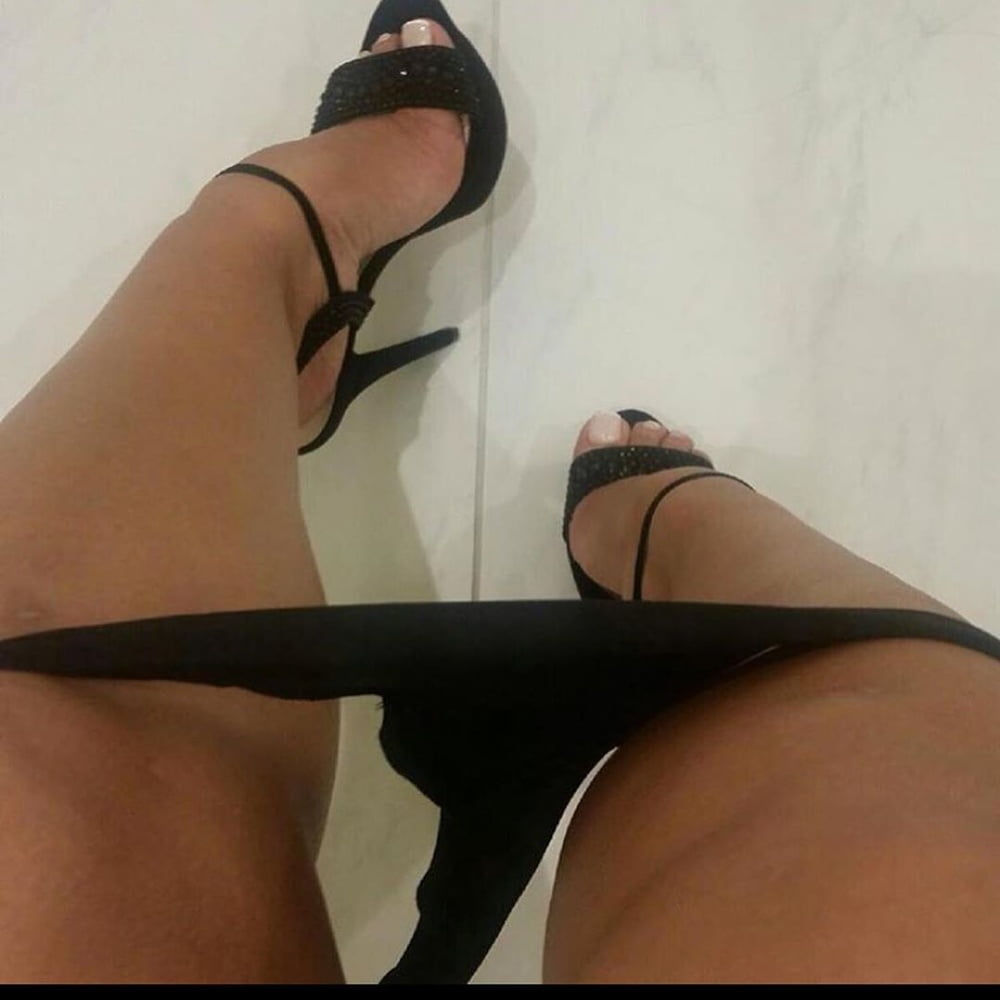 Piedi da zoccola 3 #89225175