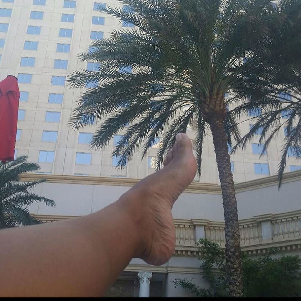 Piedi da zoccola 3 #89225243