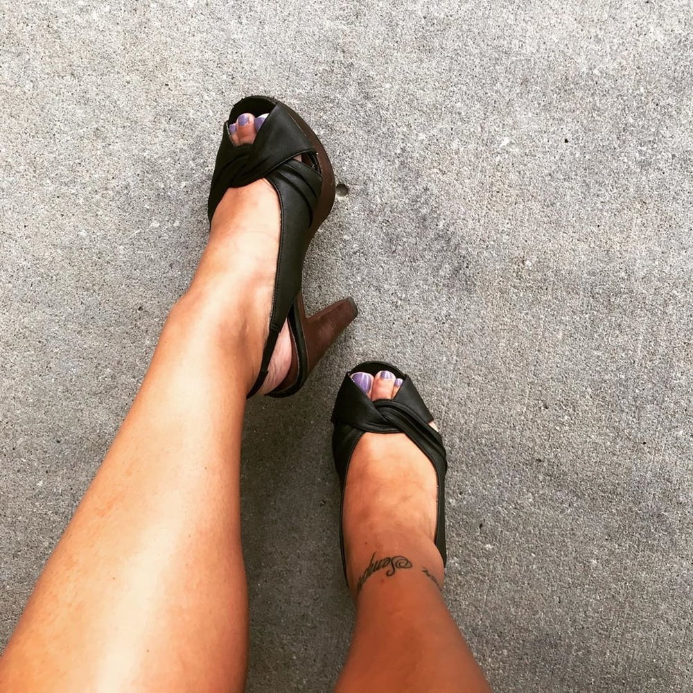 Piedi da zoccola 3 #89225245