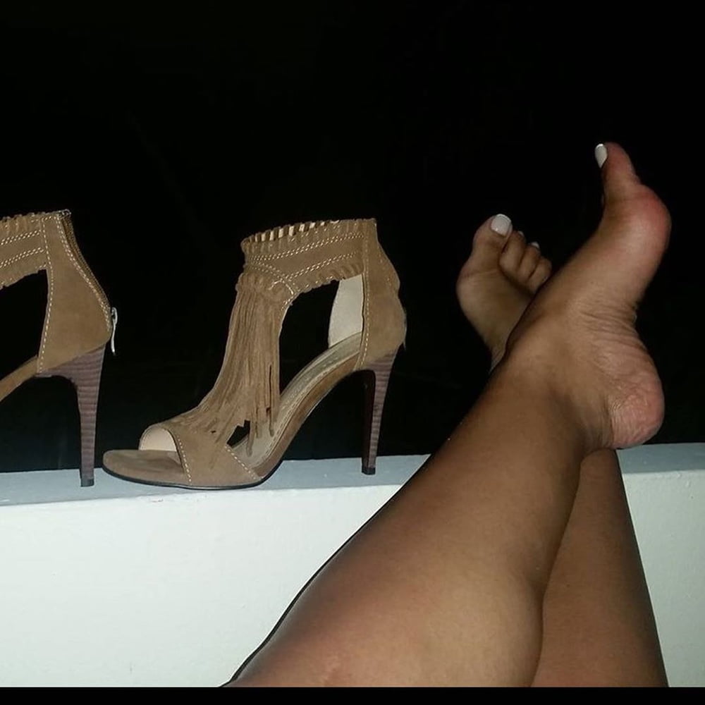 Piedi da zoccola 3 #89225281