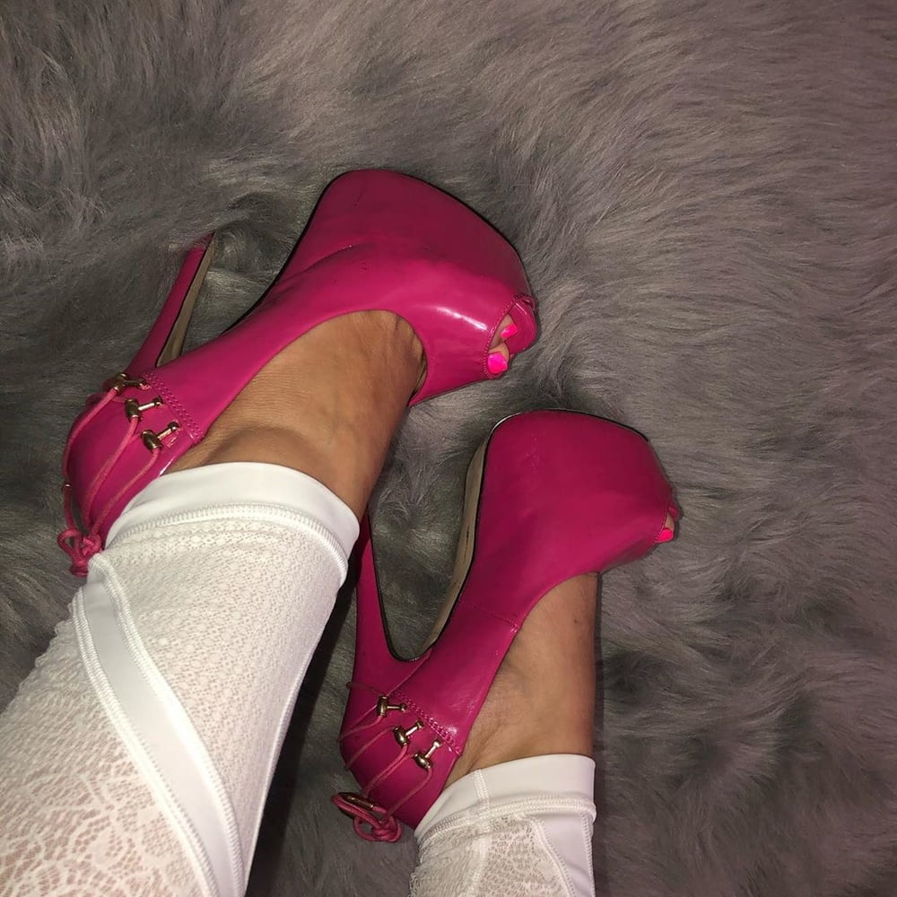 Piedi da zoccola 3 #89225295