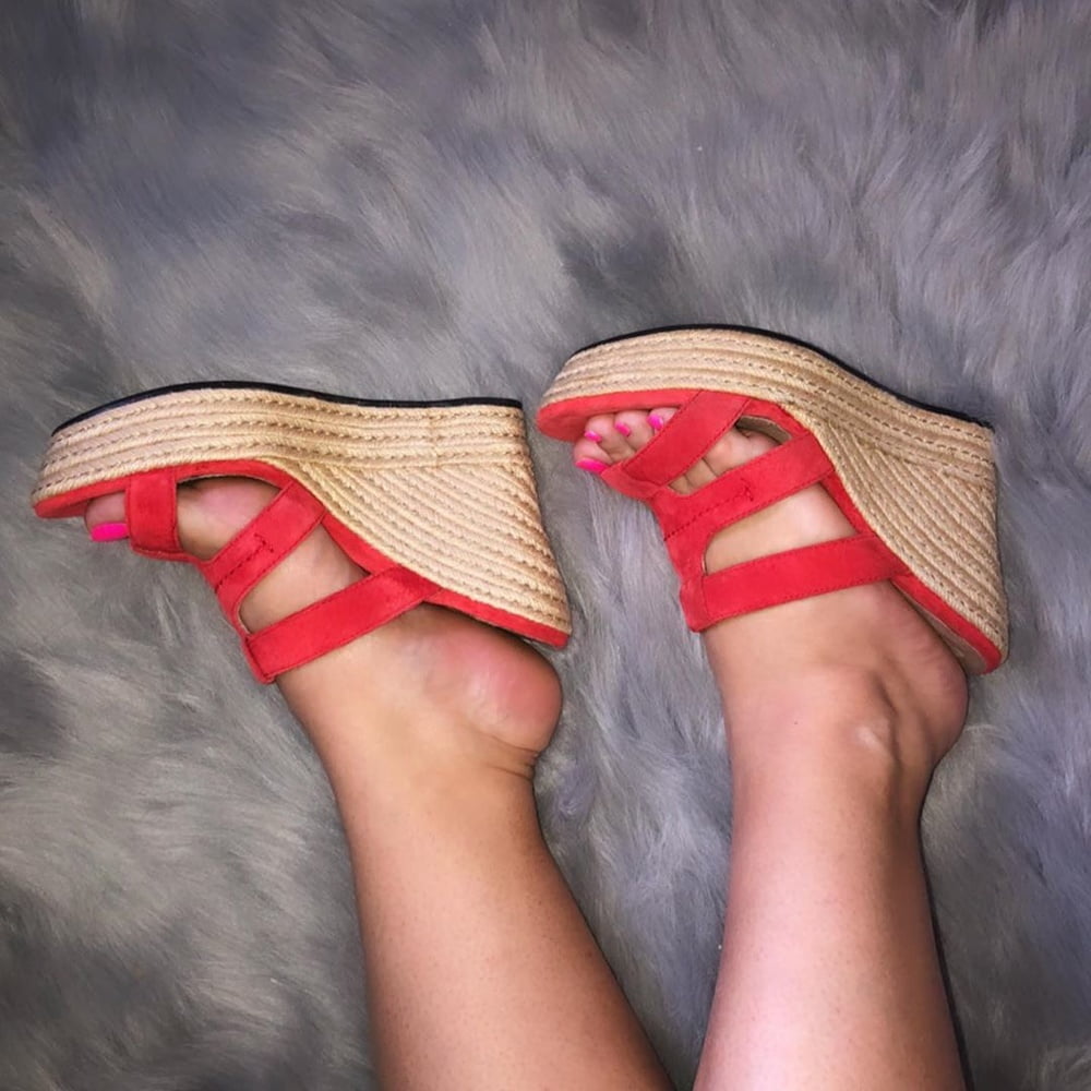 Piedi da zoccola 3 #89225311