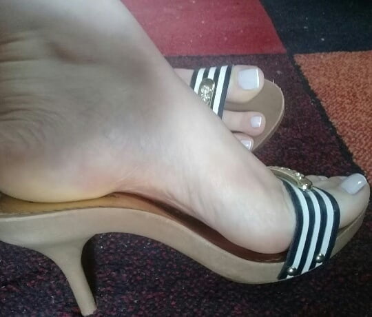 Piedi da zoccola 3 #89225364