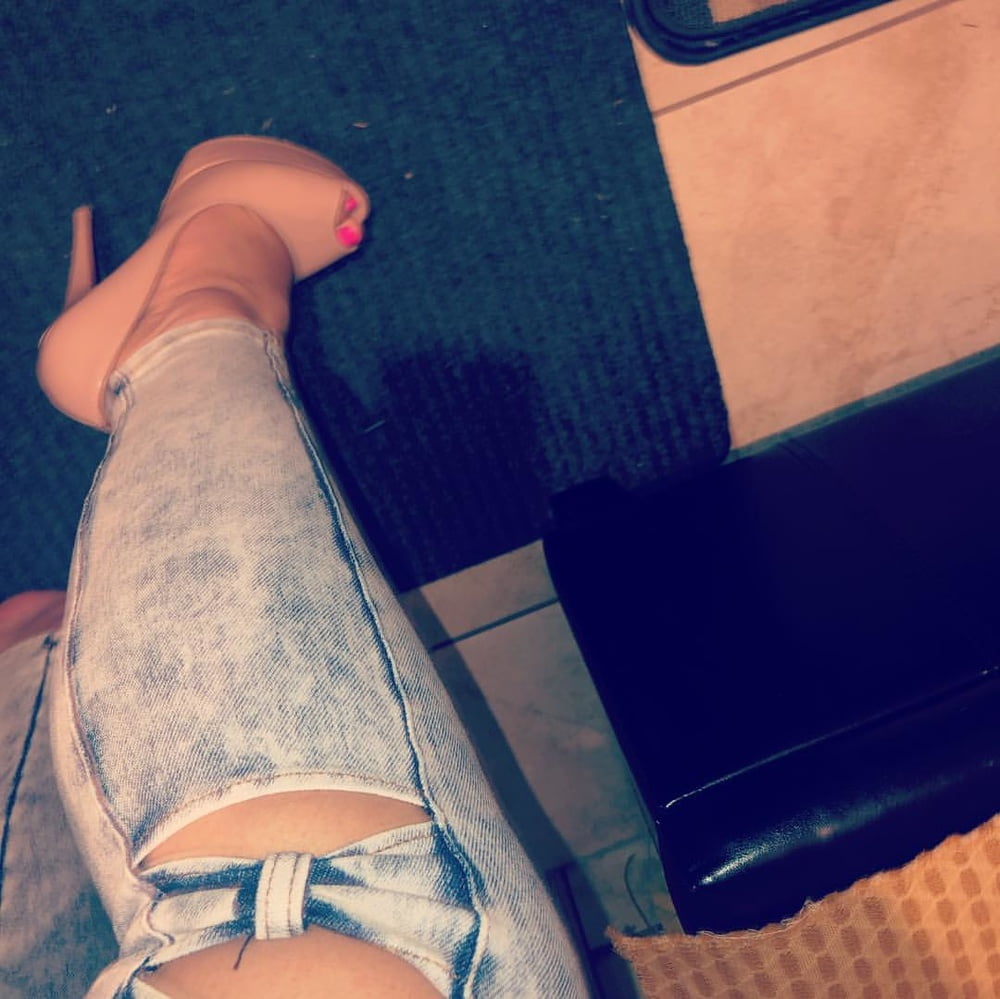 Piedi da zoccola 3 #89225383